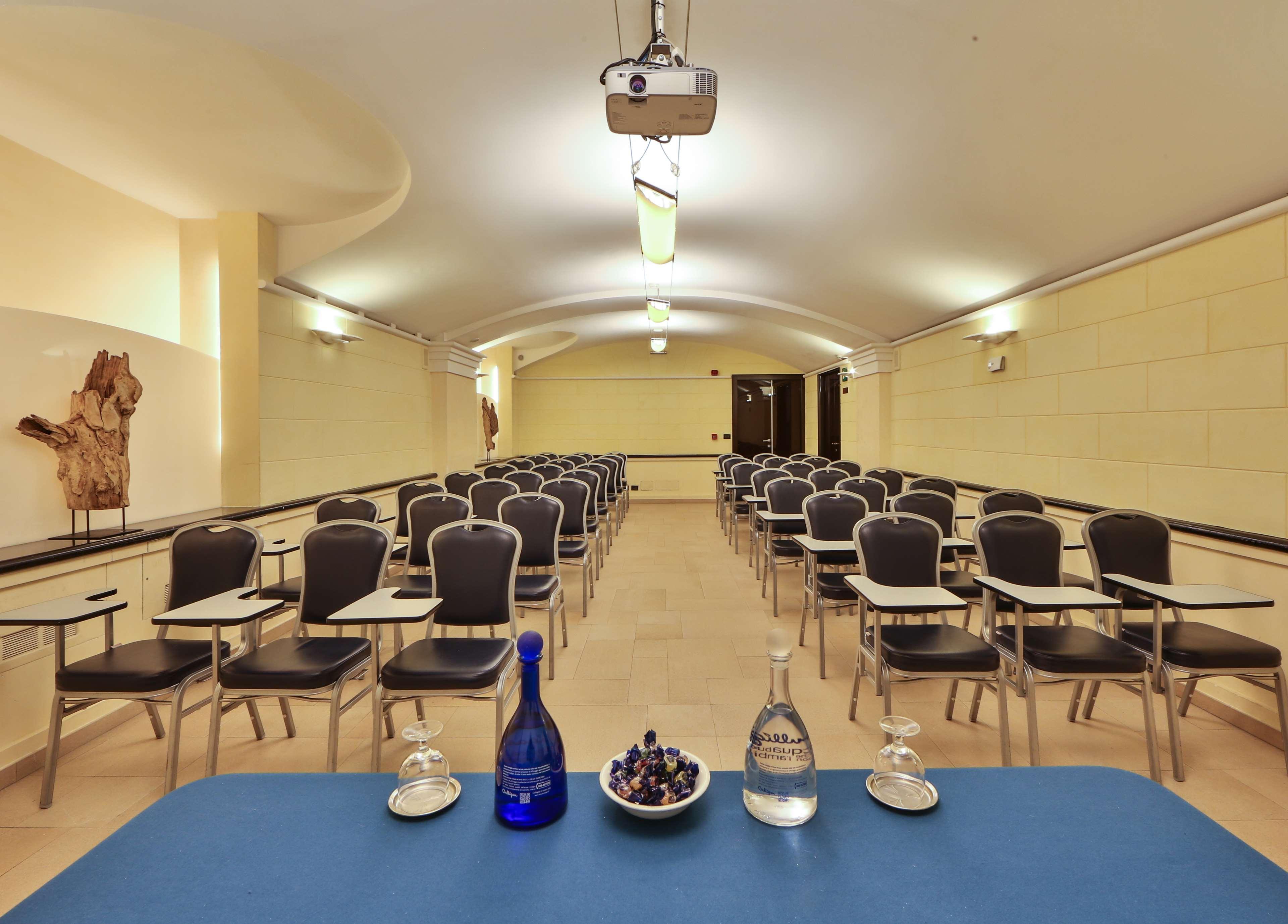 Hotel Western Genova 4*