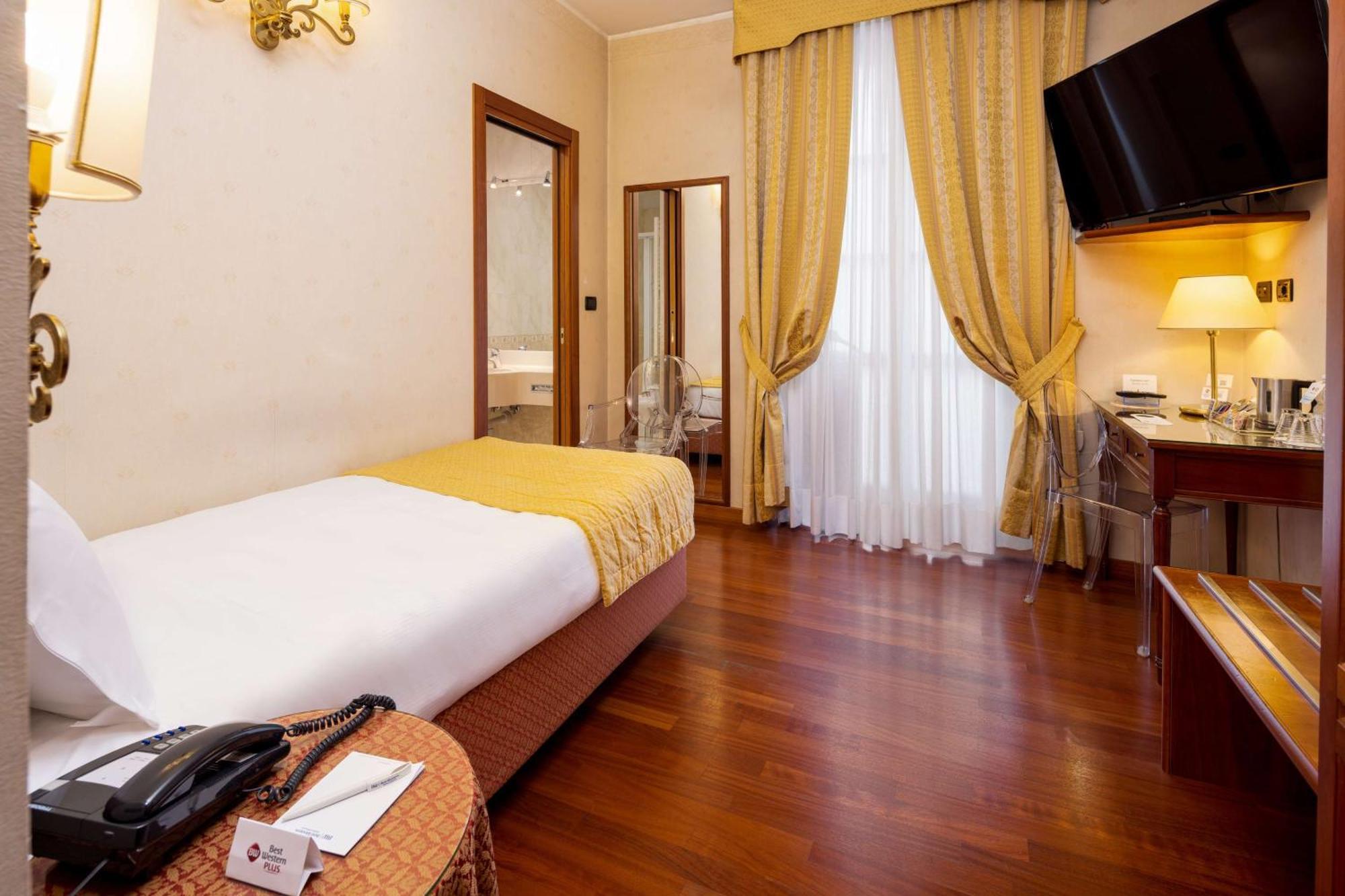 Hotel Western Genova