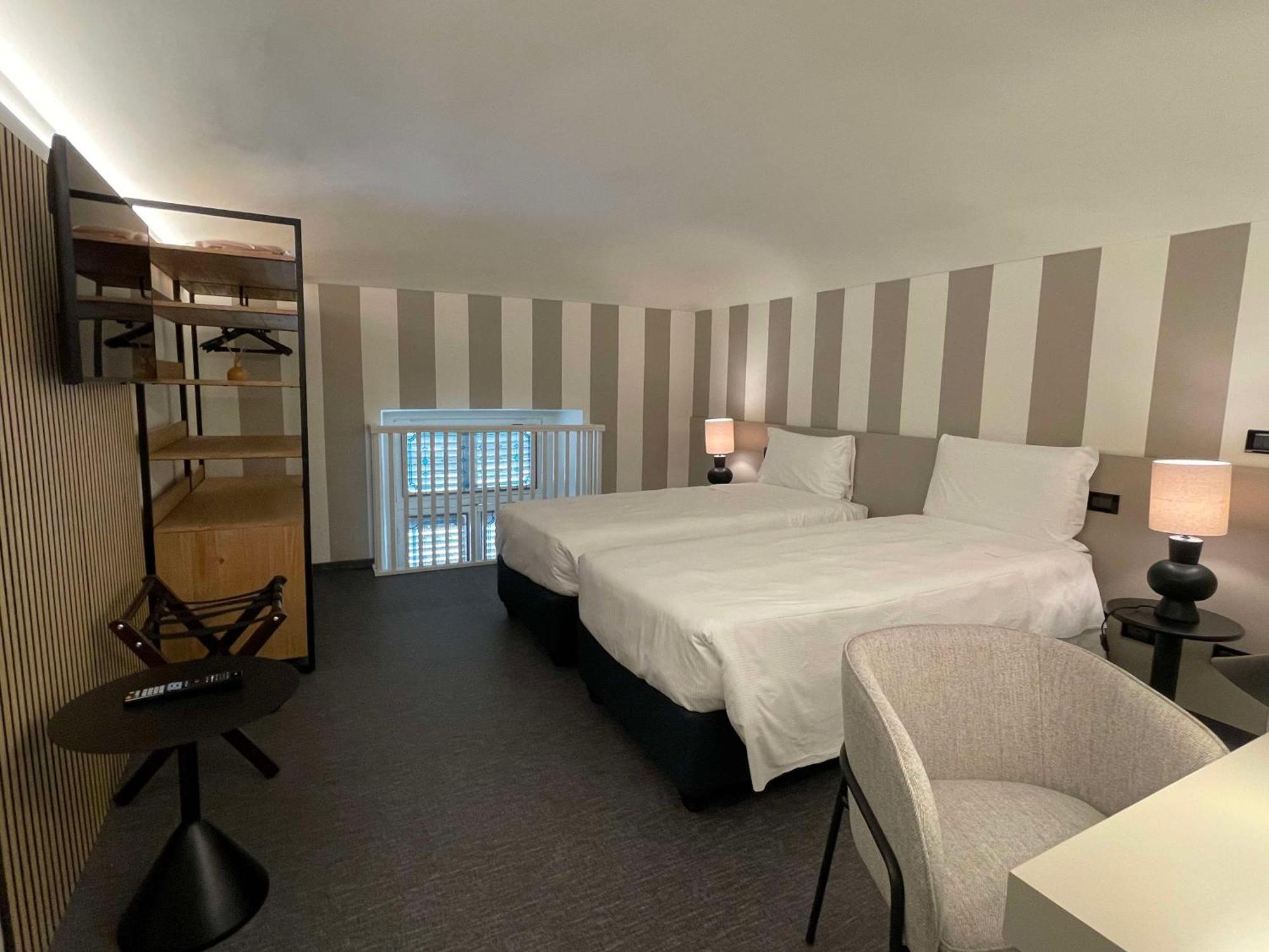 Hotel Western Genova 4*